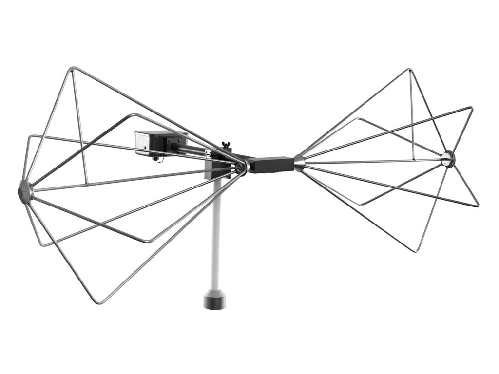3104D Biconical Antenna